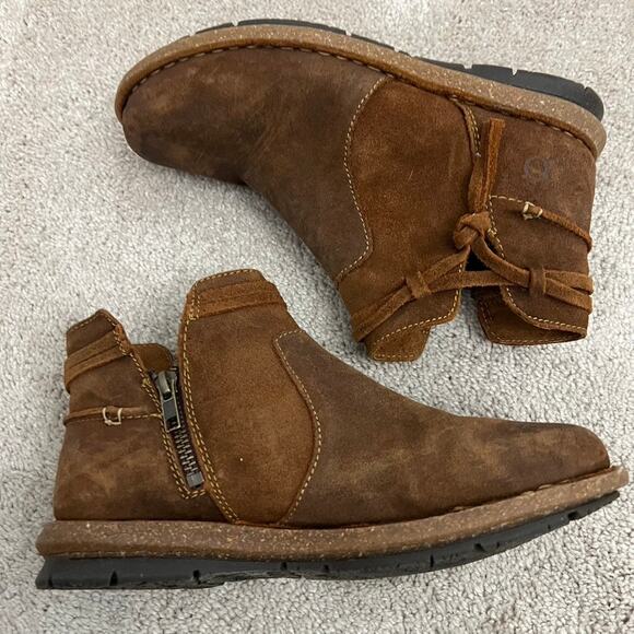 Born Tarkiln Suede Ankle Boots Distressed Women Size 8 - Picture 2 of 10